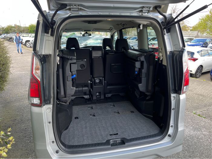 Nissan Serena 2022