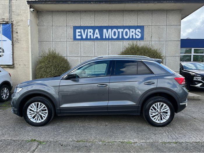 Volkswagen T-Roc 2021