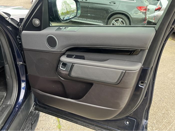 Land Rover Discovery 2019