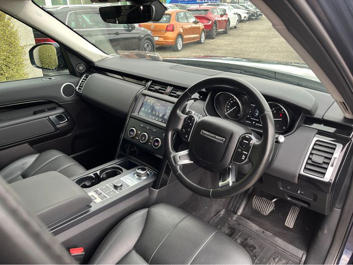 Land Rover Discovery 2019