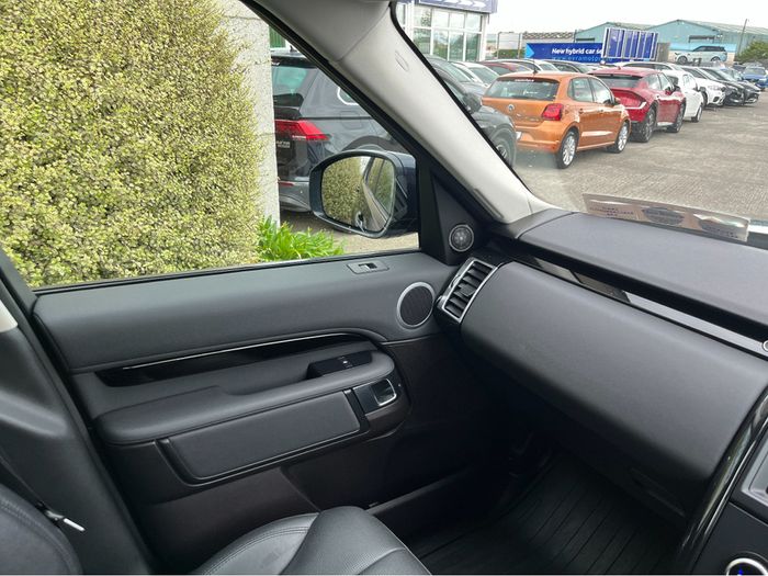 Land Rover Discovery 2019