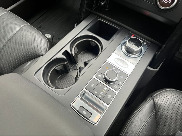 Land Rover Discovery 2019