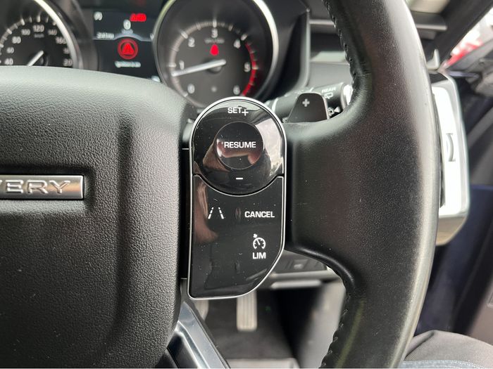 Land Rover Discovery 2019