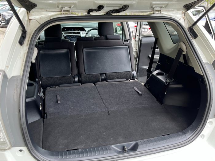 Toyota PRIUS+ 2016