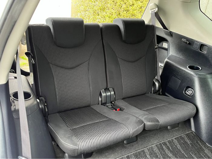Toyota PRIUS+ 2016