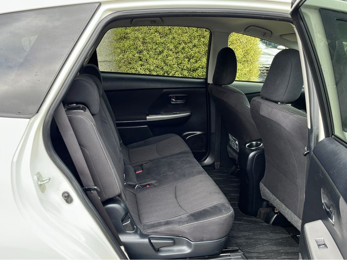 Toyota PRIUS+ 2016