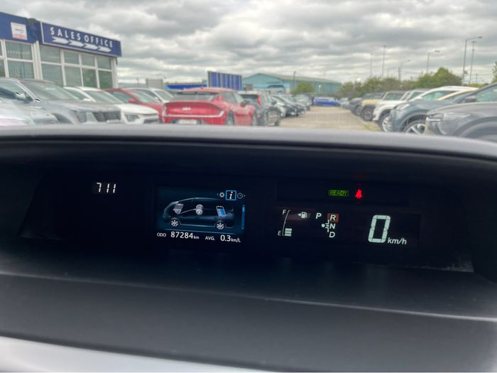 Toyota PRIUS+ 2016