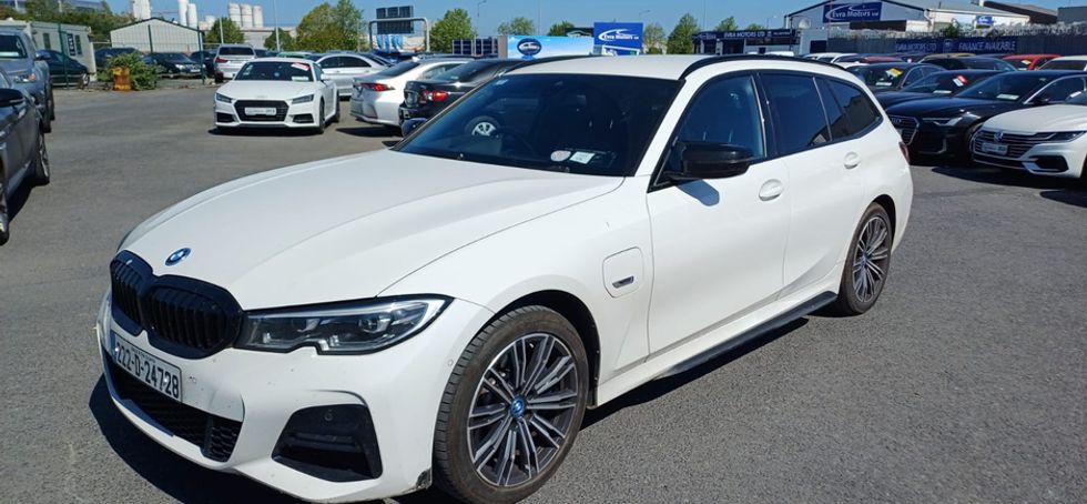 BMW 3 Series 2022