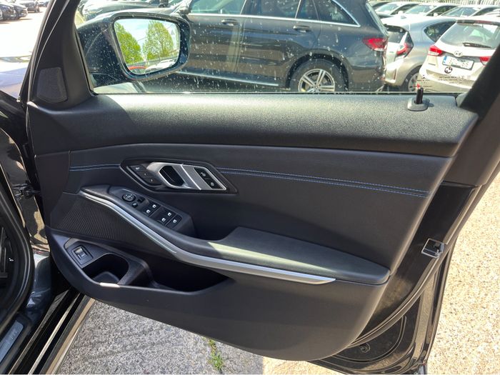 BMW 3 Series 2021
