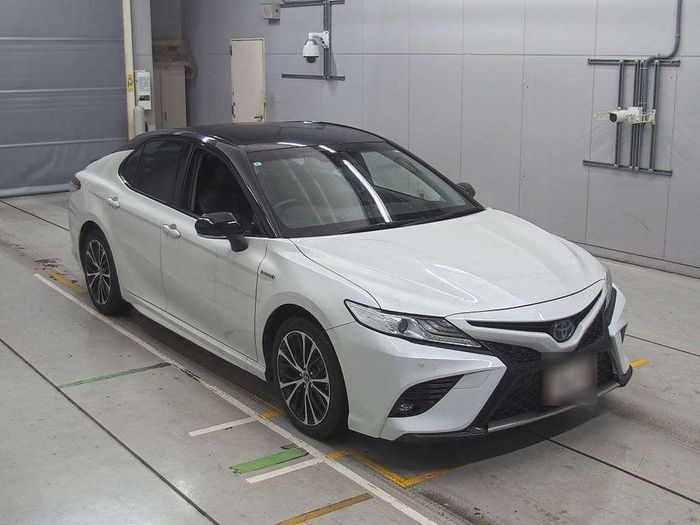 Toyota Camry 2019