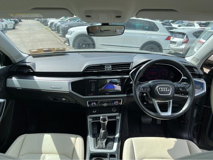 Audi Q3 2021