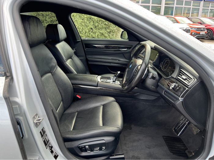 BMW 7 Series 2015
