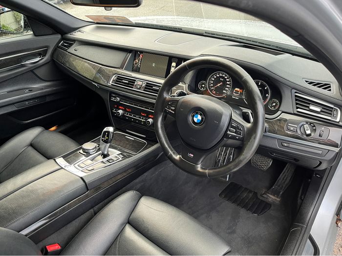 BMW 7 Series 2015