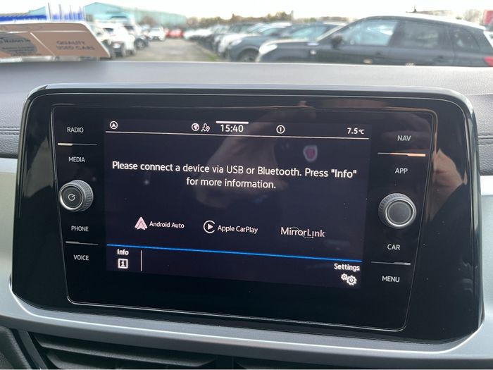 Volkswagen T-Roc 2023