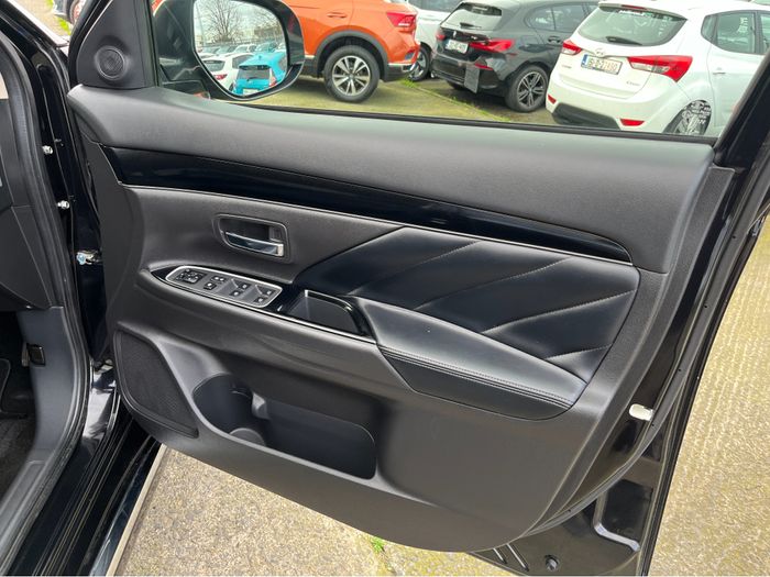 Mitsubishi Outlander 2019