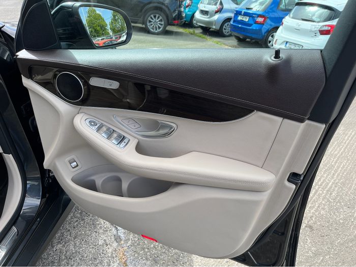 Mercedes-Benz GLC-Class 2020