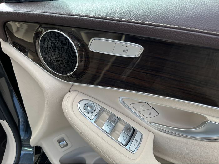Mercedes-Benz GLC-Class 2020