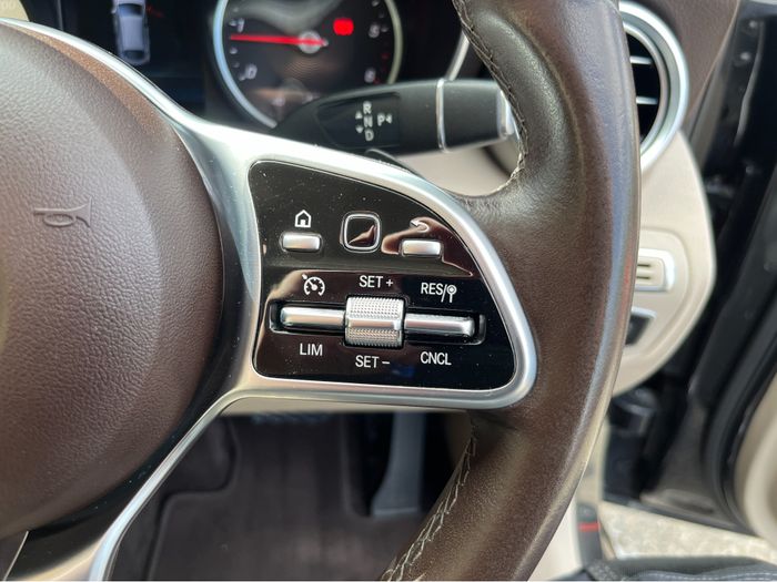 Mercedes-Benz GLC-Class 2020