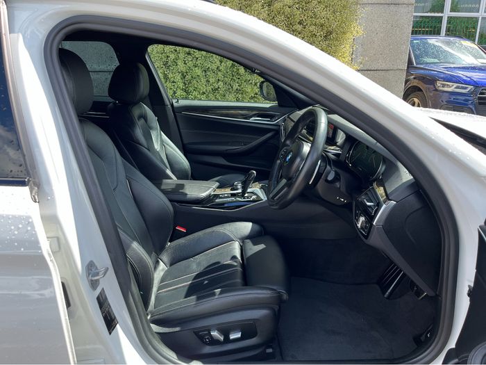 BMW 5 Series 2020