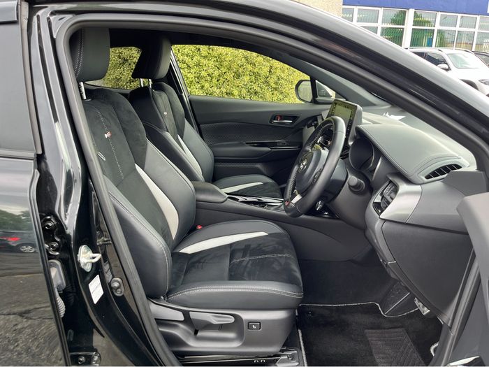 Toyota C-HR 2023