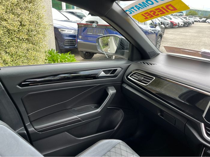 Volkswagen T-Roc 2024