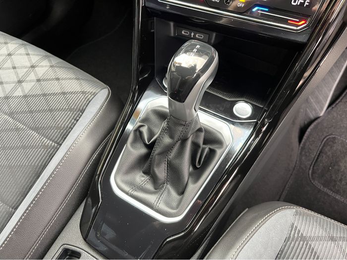 Volkswagen T-Roc 2024