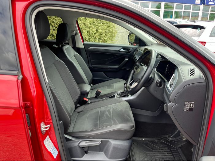 Volkswagen T-Roc 2023
