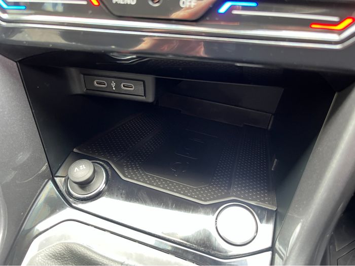 Volkswagen T-Roc 2023