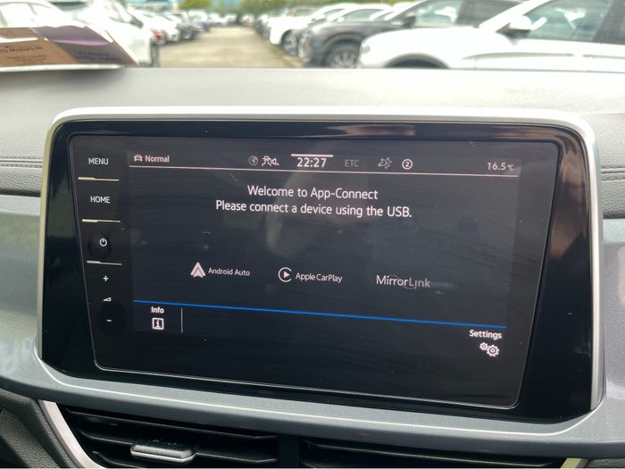 Volkswagen T-Roc 2023