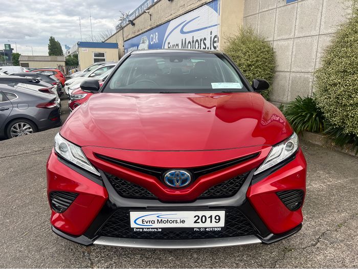 Toyota Camry 2019