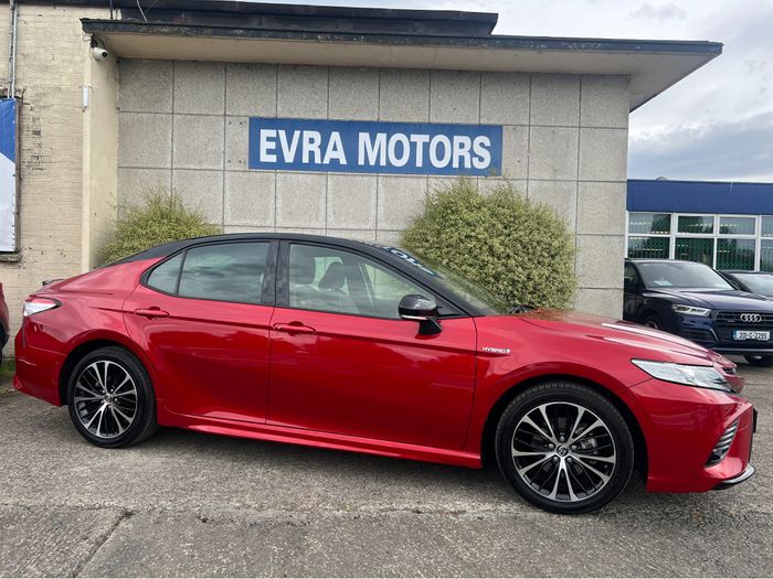 Toyota Camry 2019