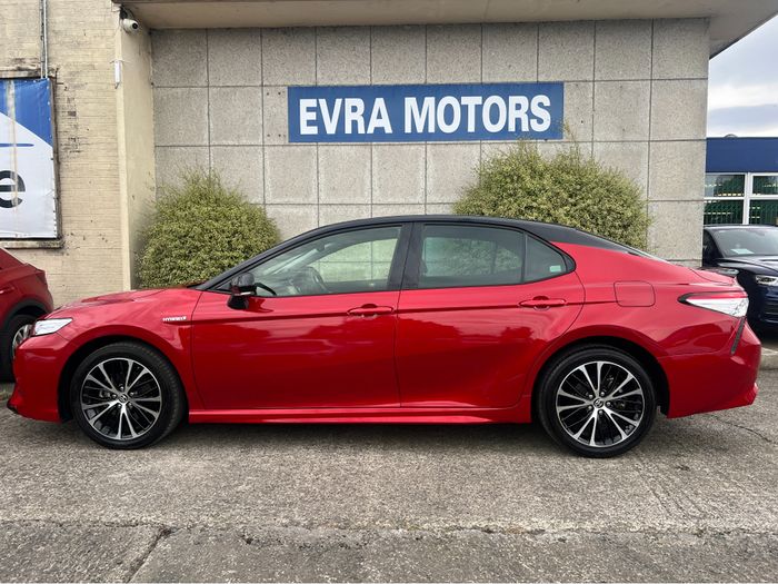 Toyota Camry 2019