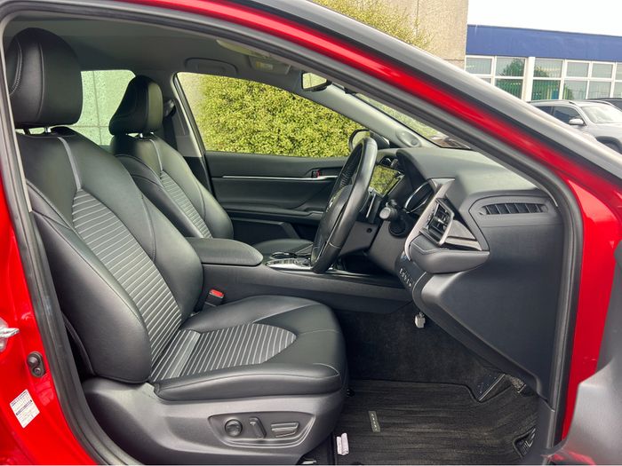 Toyota Camry 2019