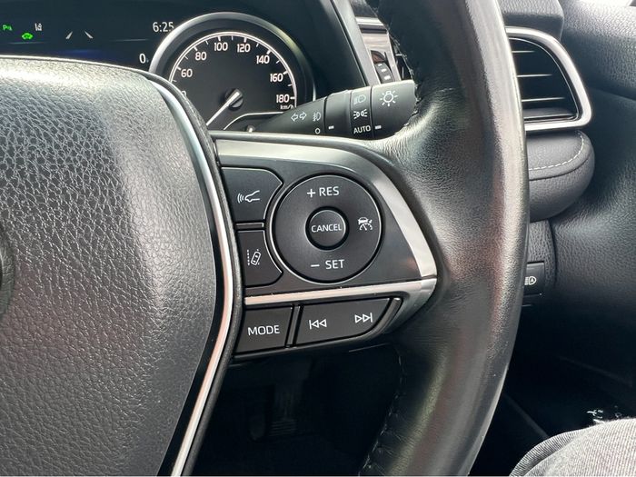 Toyota Camry 2019