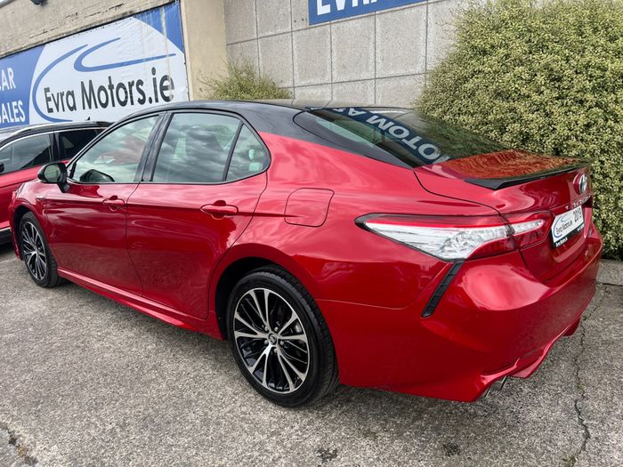 Toyota Camry 2019