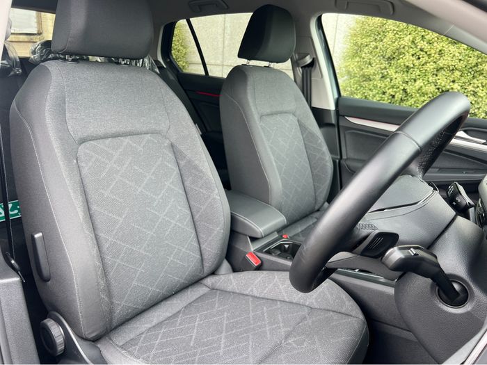 Volkswagen Golf 2022