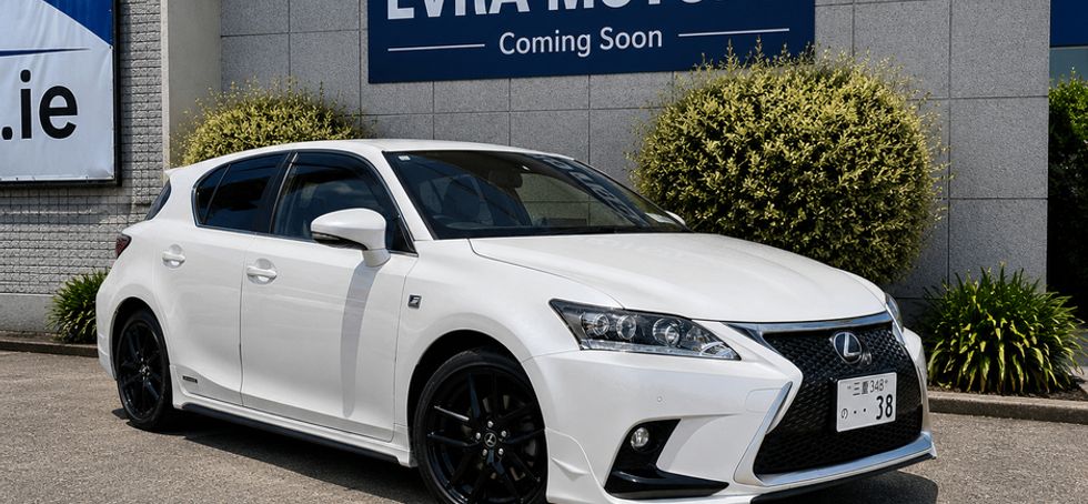 Lexus CT200H 2015