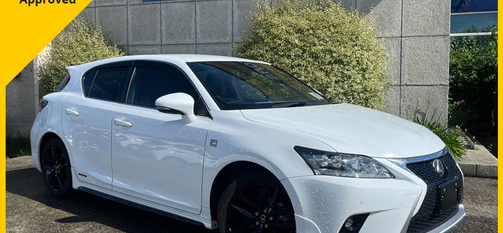 Lexus CT200H 2015