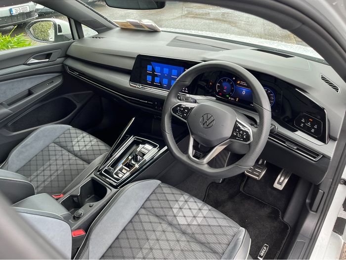 Volkswagen Golf 2024
