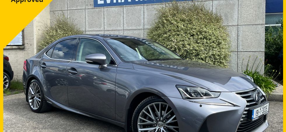 Lexus IS300h 2019