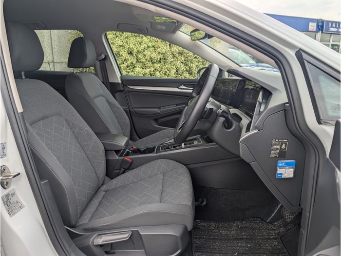Volkswagen Golf 2023