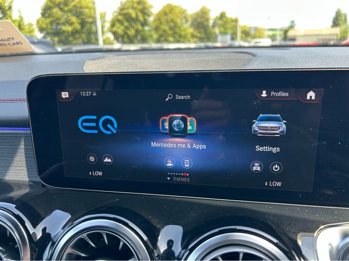 Mercedes-Benz EQB 2023
