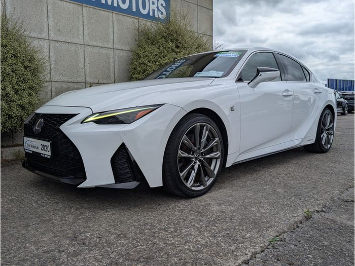 Lexus IS300h 2020