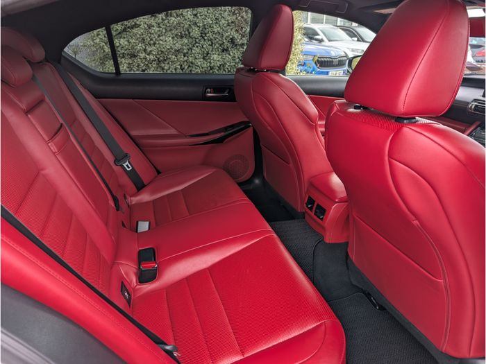 Lexus IS300h 2020