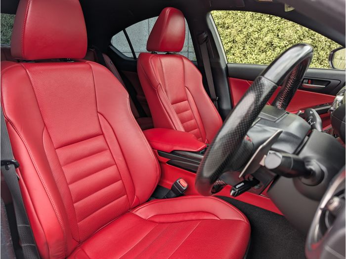 Lexus IS300h 2020