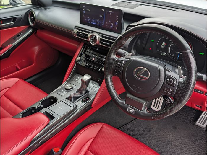 Lexus IS300h 2020