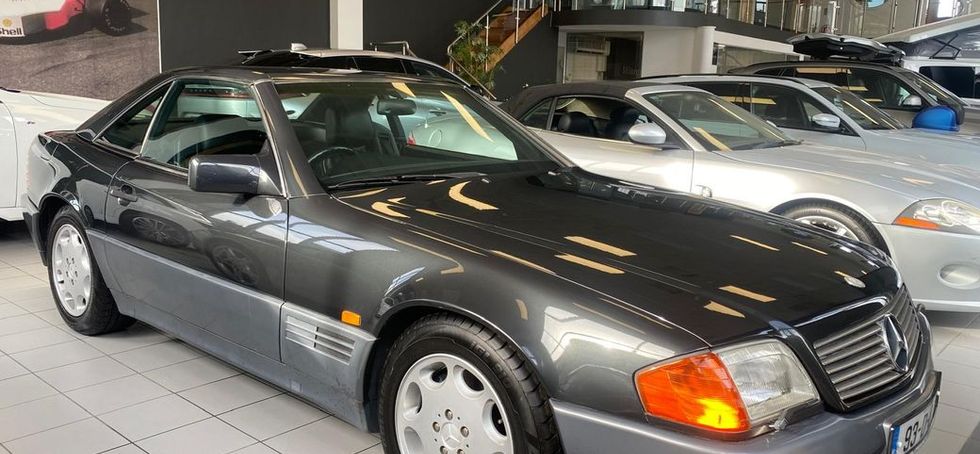 Mercedes-Benz SL-Class 1993
