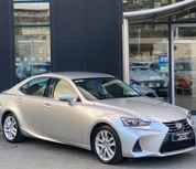 Lexus IS300h 2019