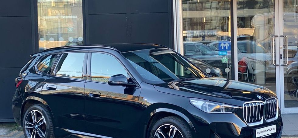 BMW iX1 2023