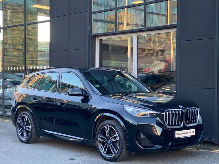 BMW iX1 2023